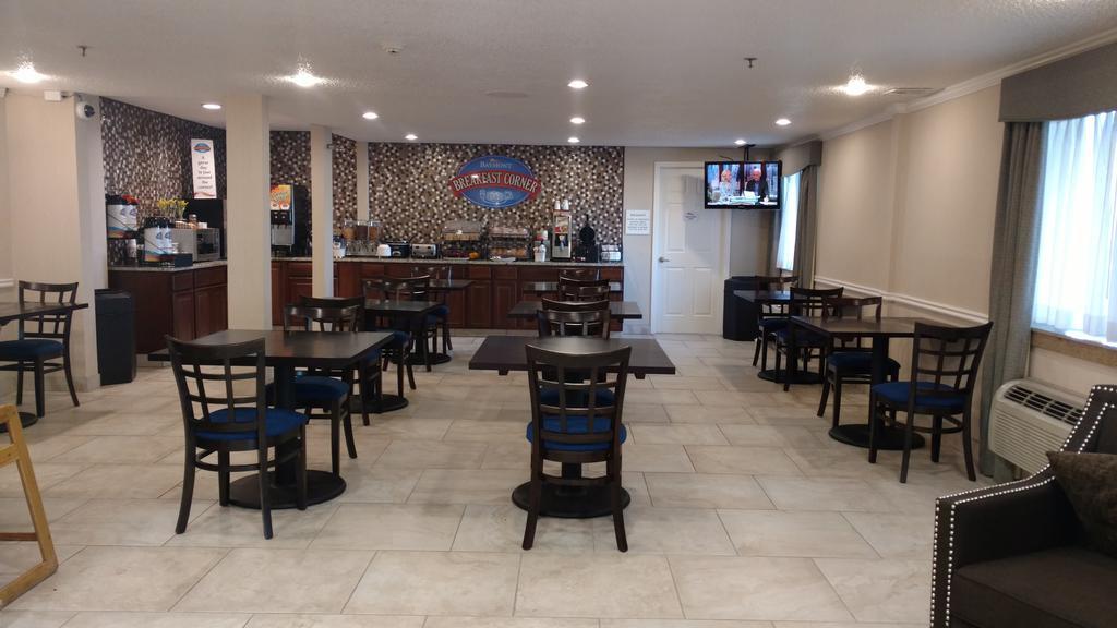 Baymont By Wyndham Texarkana Exterior photo