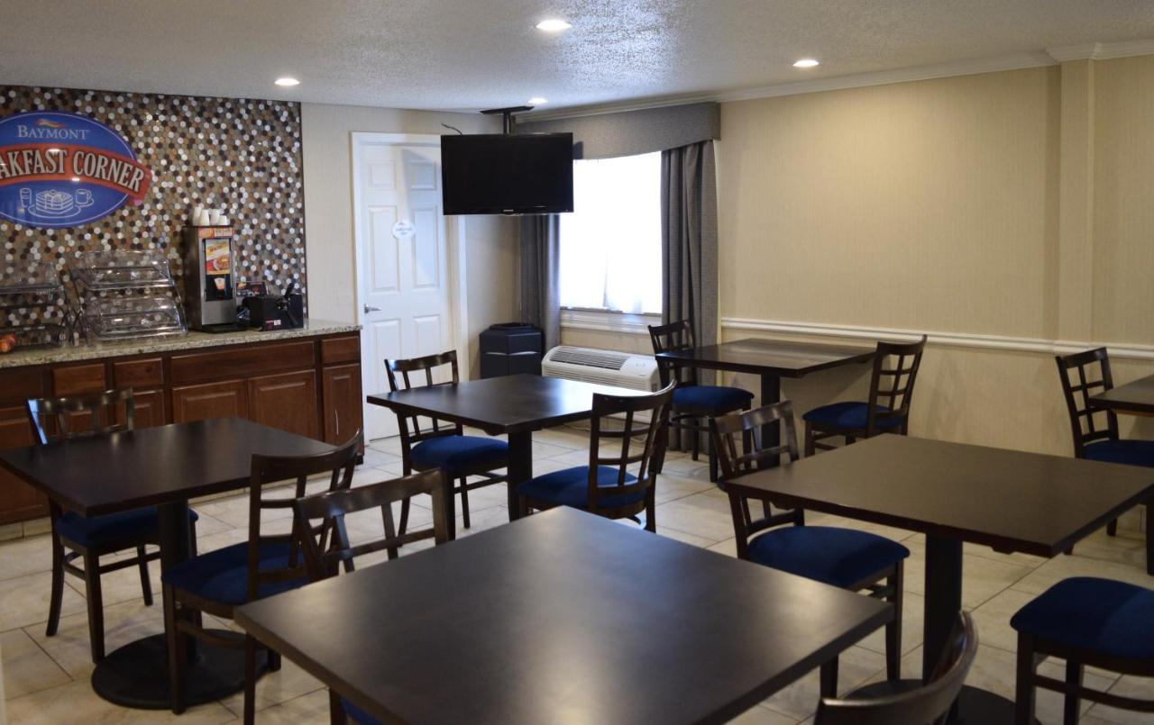 Baymont By Wyndham Texarkana Exterior photo