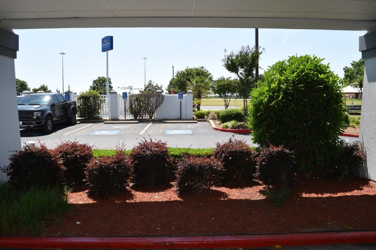 Baymont By Wyndham Texarkana Exterior photo