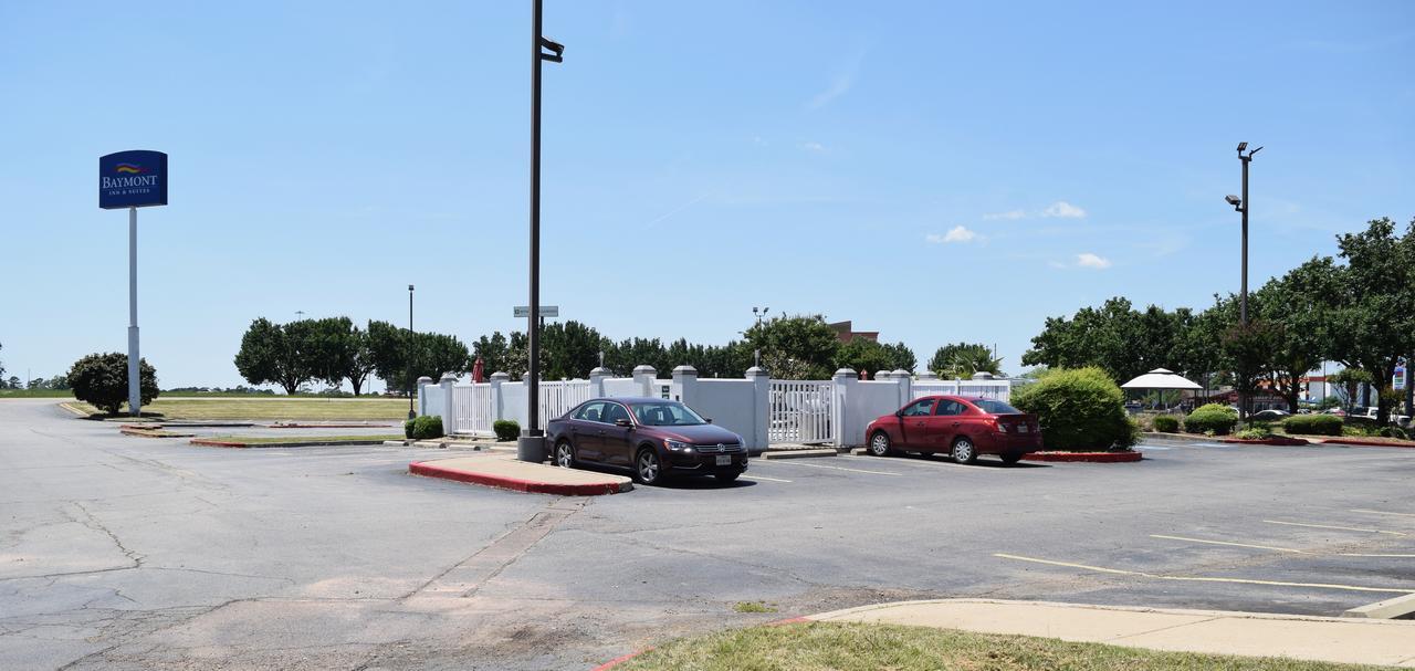 Baymont By Wyndham Texarkana Exterior photo